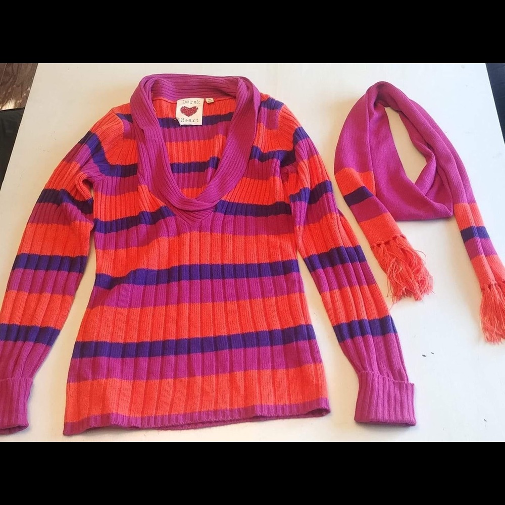 Women's size large sweater and scarf